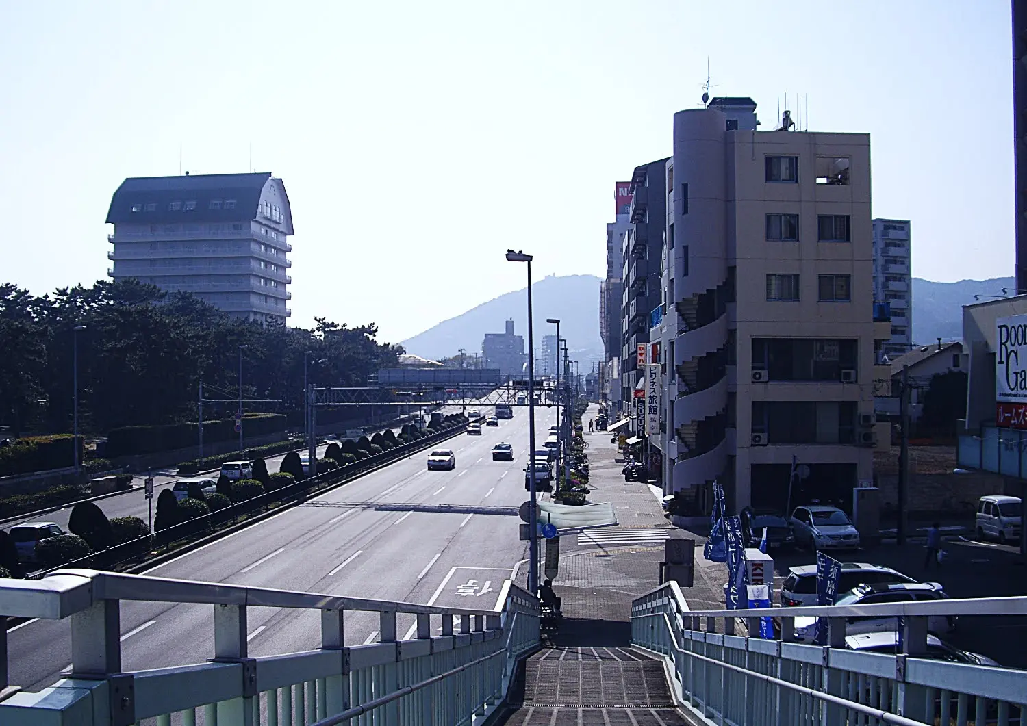 兵庫県神戸市須磨区の国道2号線の陸橋